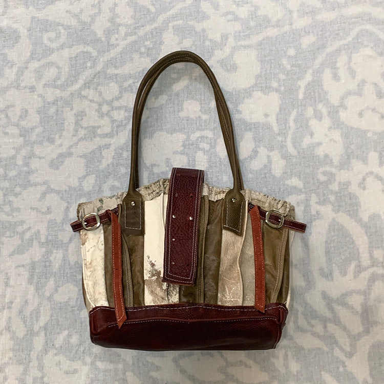 perfect shoppers handbag with large accordion expandability