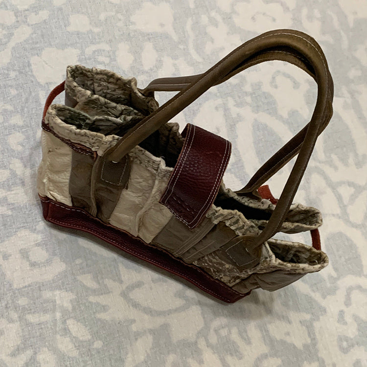 perfect shoppers handbag with large accordion expandability