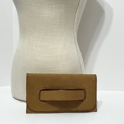 tan leather clutch