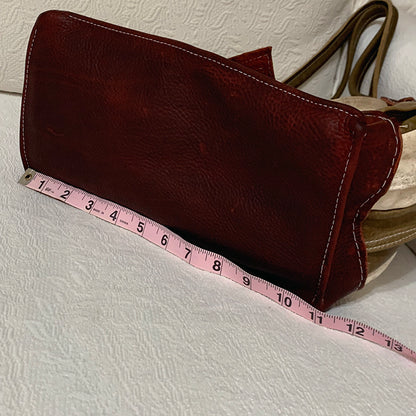 perfect shoppers handbag with large accordion expandability